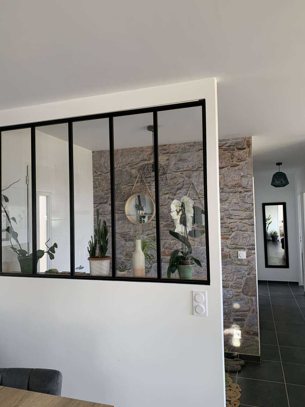 Średniowieczny kamienny mur