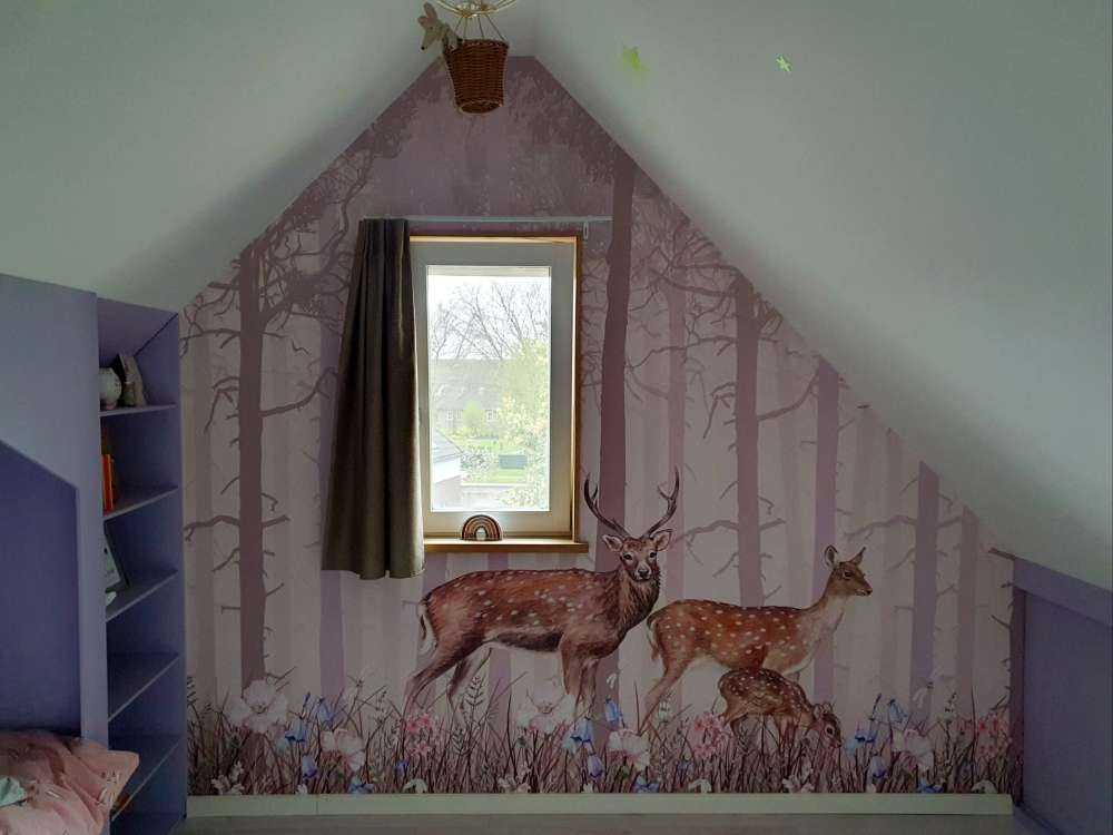 Rodzina jeleniowatych, różowy