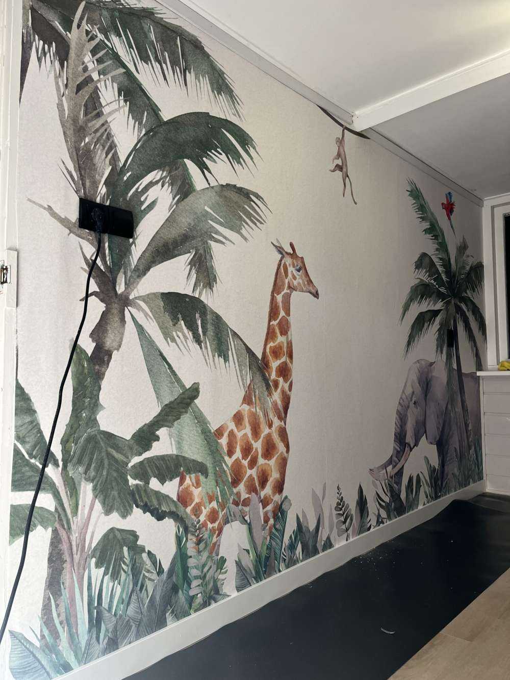 Kolorowe zwierzęta w dżungli 