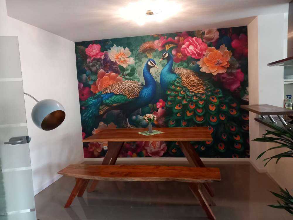 Kwiatowa Kula z Pawiami