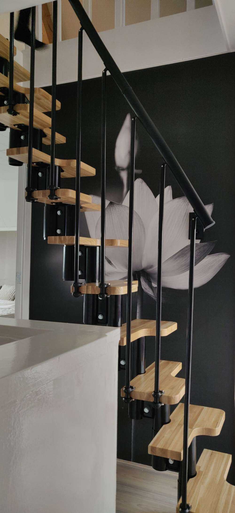 Kwiaty lotosu czarno-białe