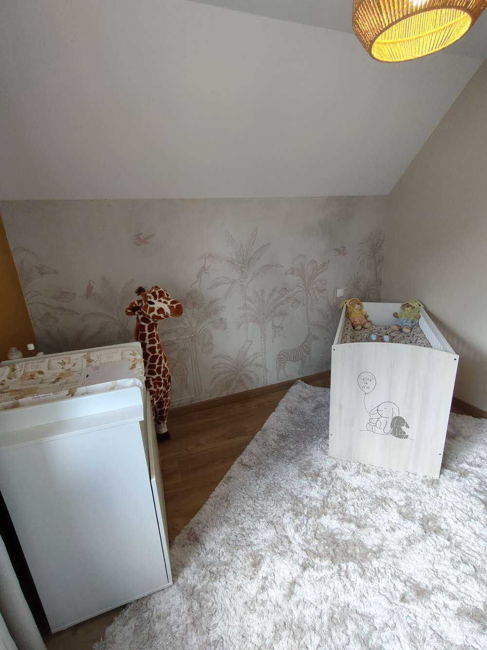 Zwierzęta tropikalne dżungla taupe