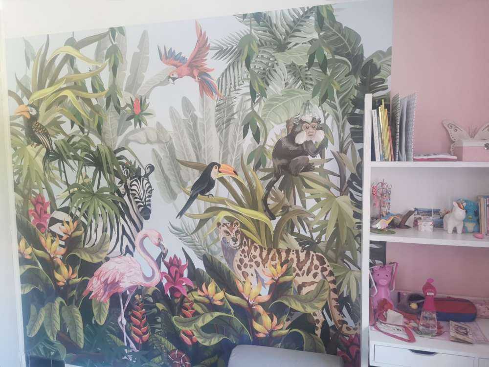 Kolorowa dżungla z zwierzętami