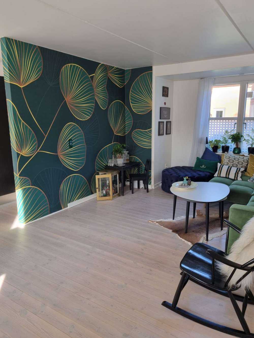 Ozdobne liście z dodatkiem złota