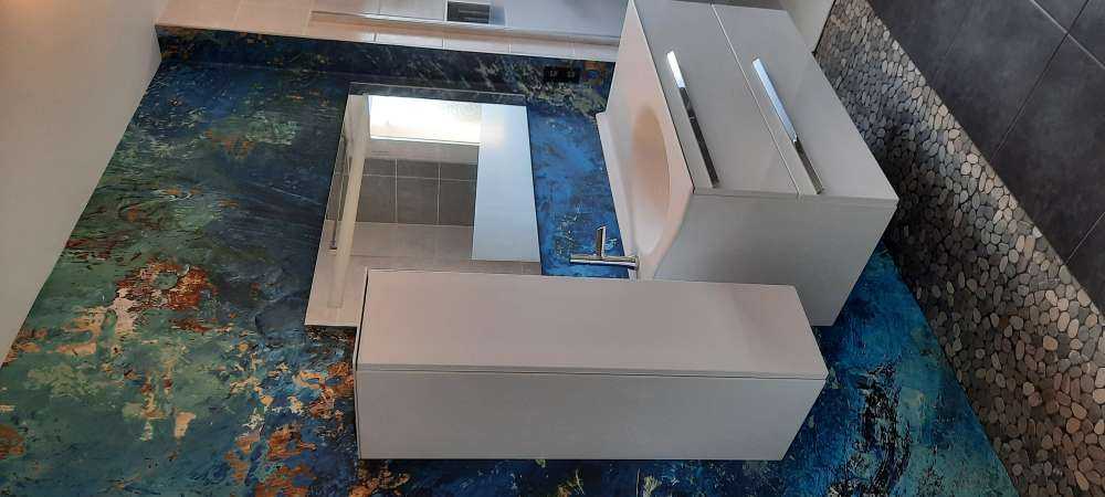 Wrażenie namalowanej wody 