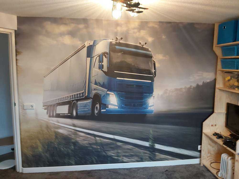 Ciężarówka z tapetami fotograficznymi