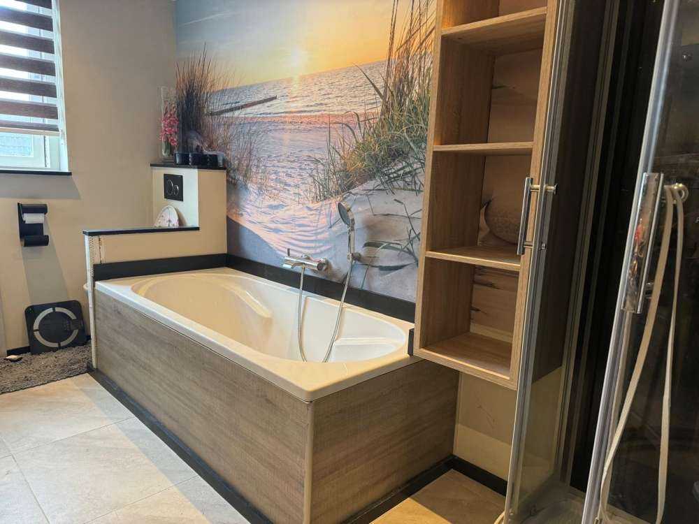 Plaża wydmowa przy zachodzie słońca