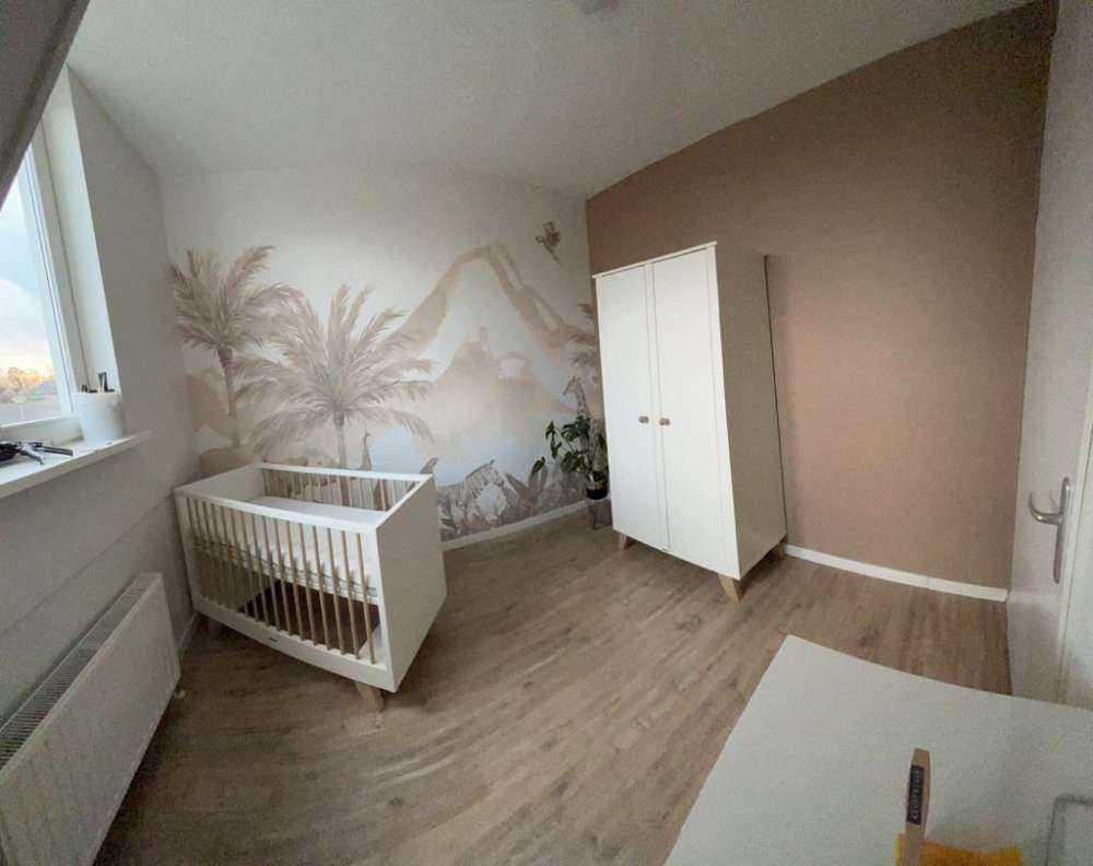 Zwierzęta z dżungli w kolorze taupe