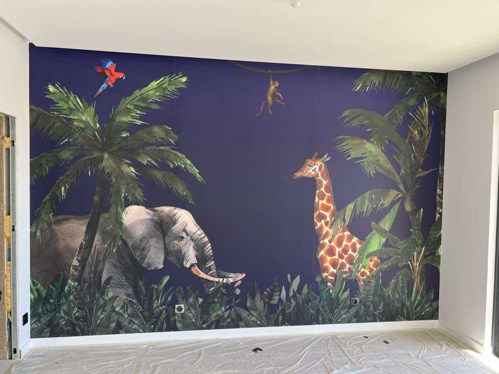 Zwierzęta w dżungli nocą