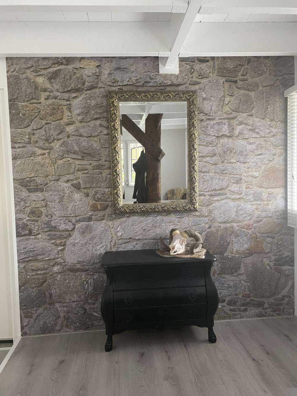 Średniowieczny kamienny mur