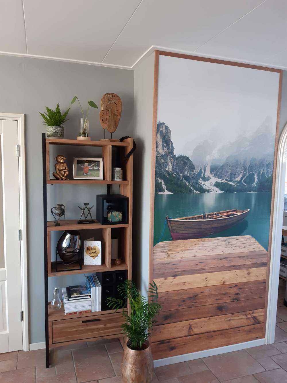 Łódka przy nabrzeżu