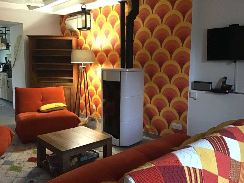 Kolorowe figurki w stylu retro