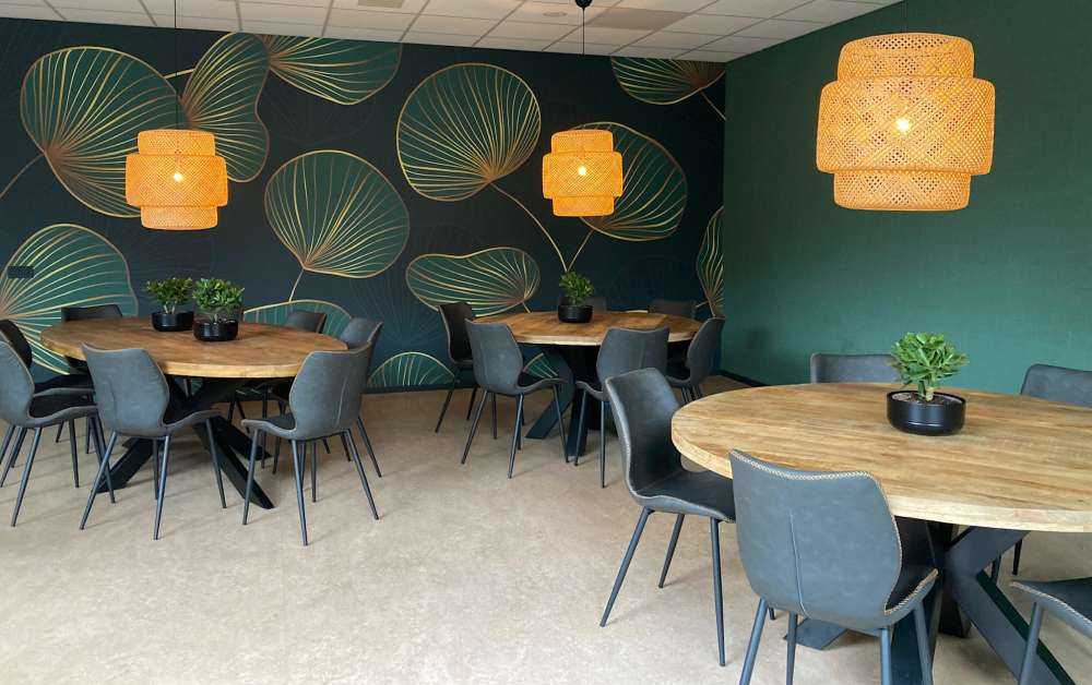 Ozdobne liście z dodatkiem złota