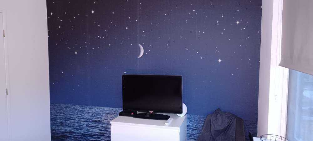 Gwieździste niebo nad morzem