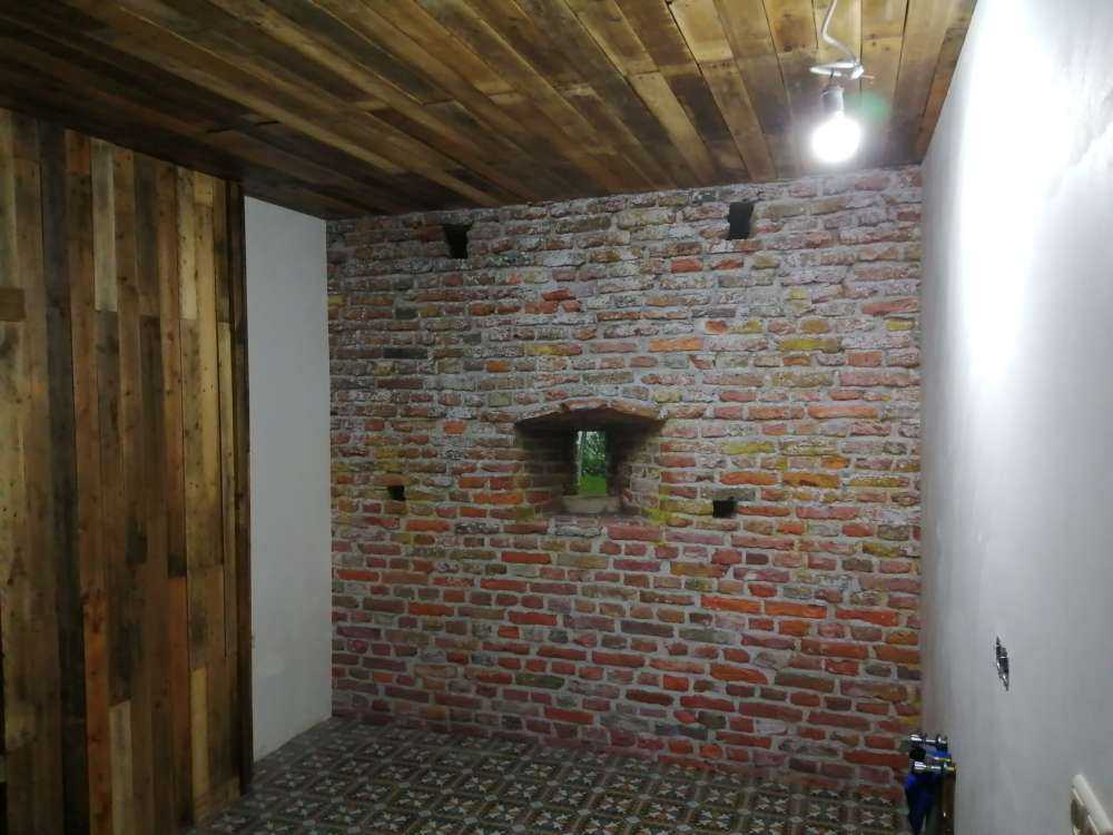 Mur miejski z widokiem na przyrodę