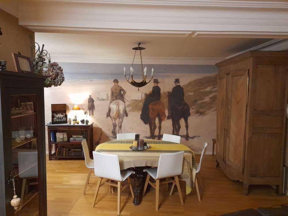 Poranna przejażdżka wzdłuż plaży