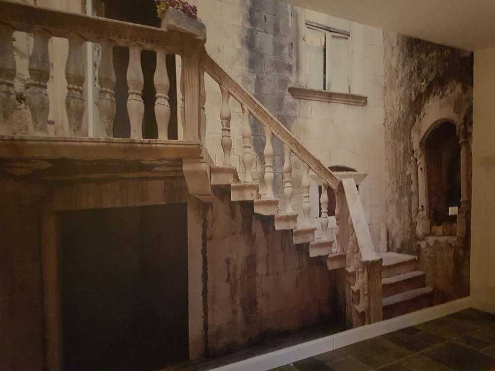 Kroki w starym mieście Korƒcula