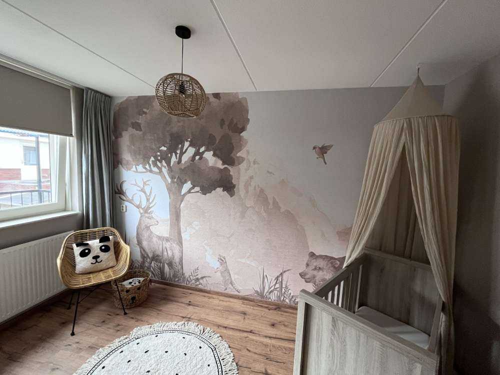 Zwierzęta leśne w kolorze taupe