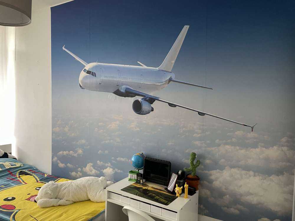 Samolot nad chmurami