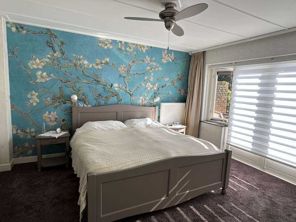 Malowany kwiat migdałowca (Van Gogh)