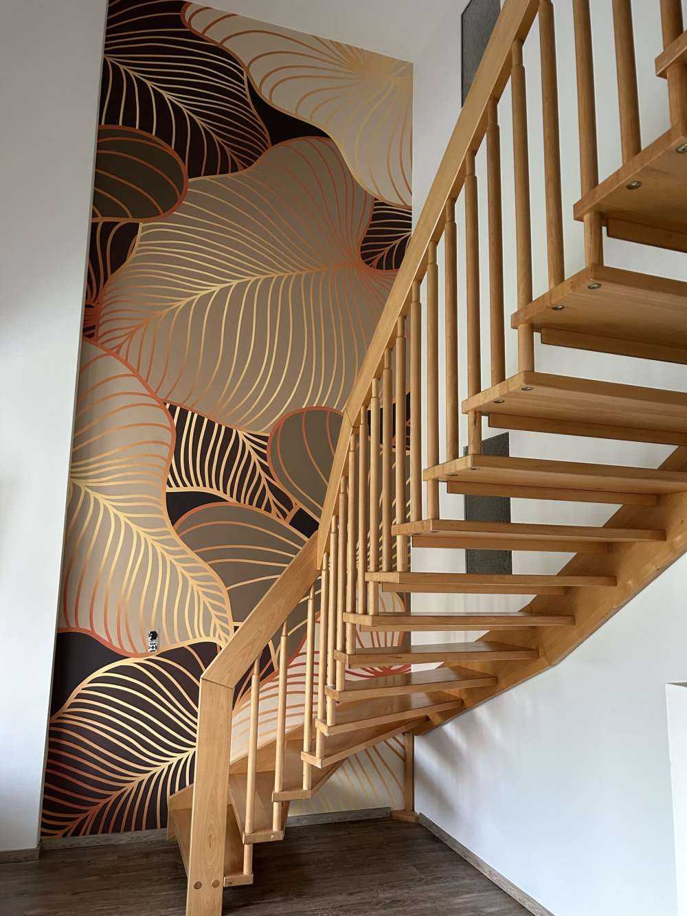 Brązowe liście tropikalne