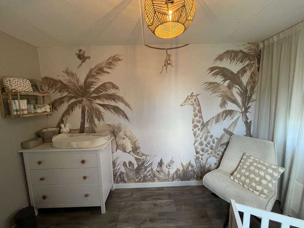 Różne zwierzęta z dżungli w kolorze taupe