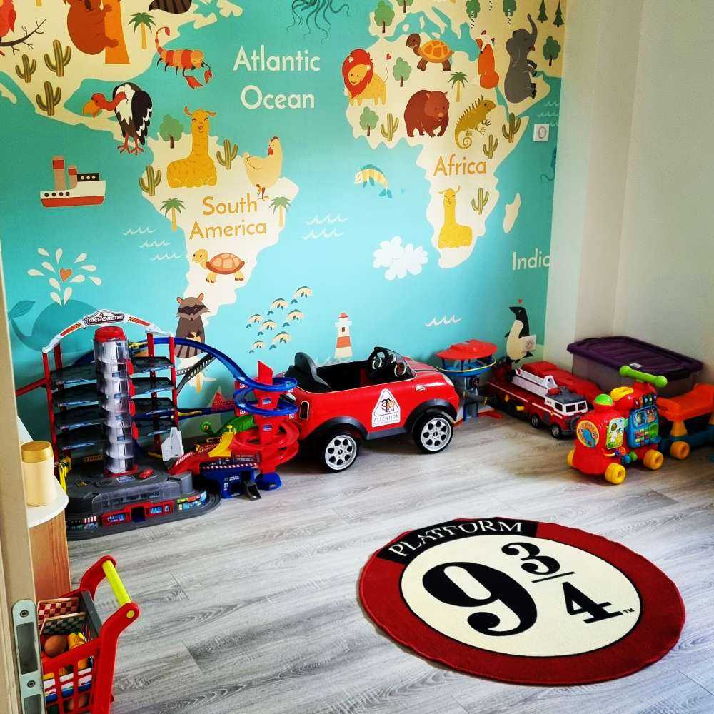 Mapa świata ze zwierzętami