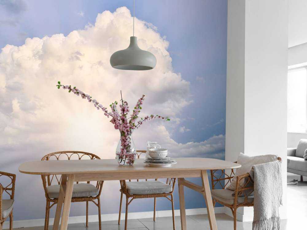 Promienie słońca przez chmury