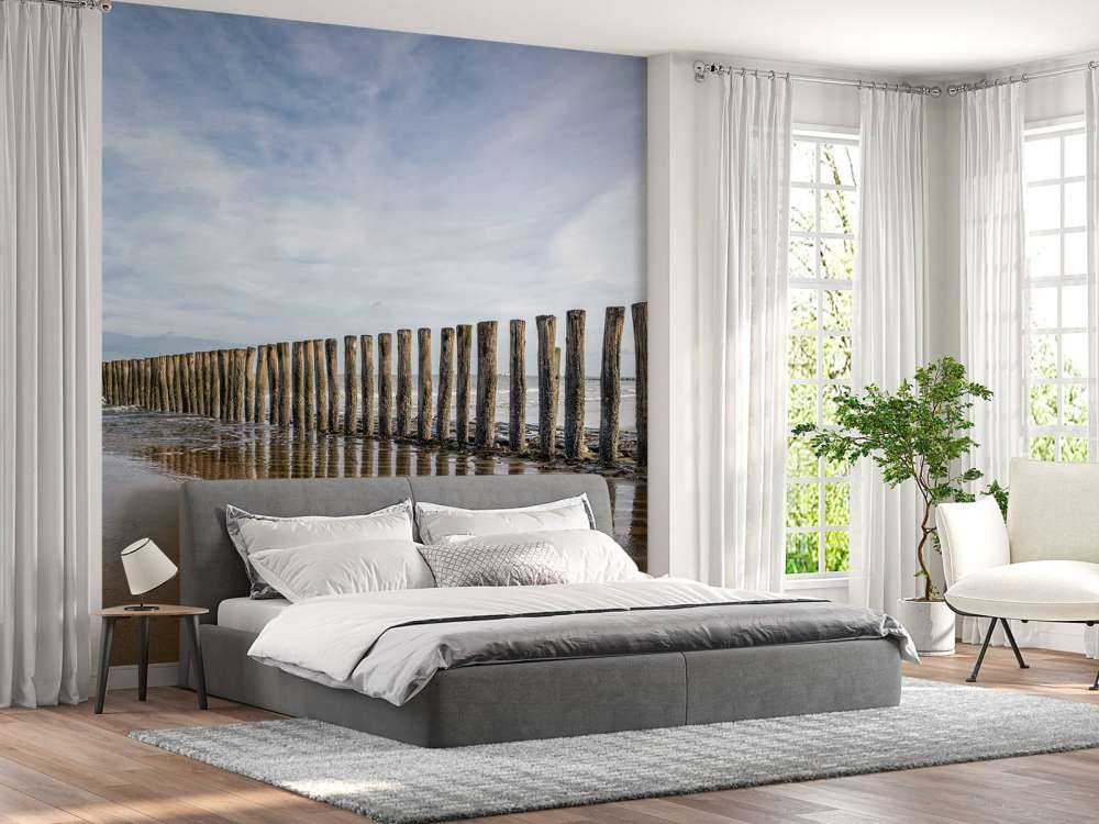 Drewniany falochronu na wybrzeżu w pobliżu Cadzand-Bad - NL