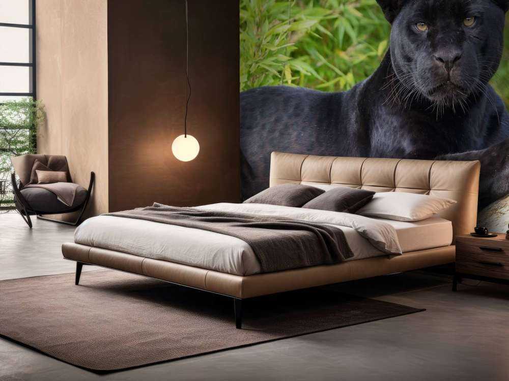 Czarna pantera na drzewie