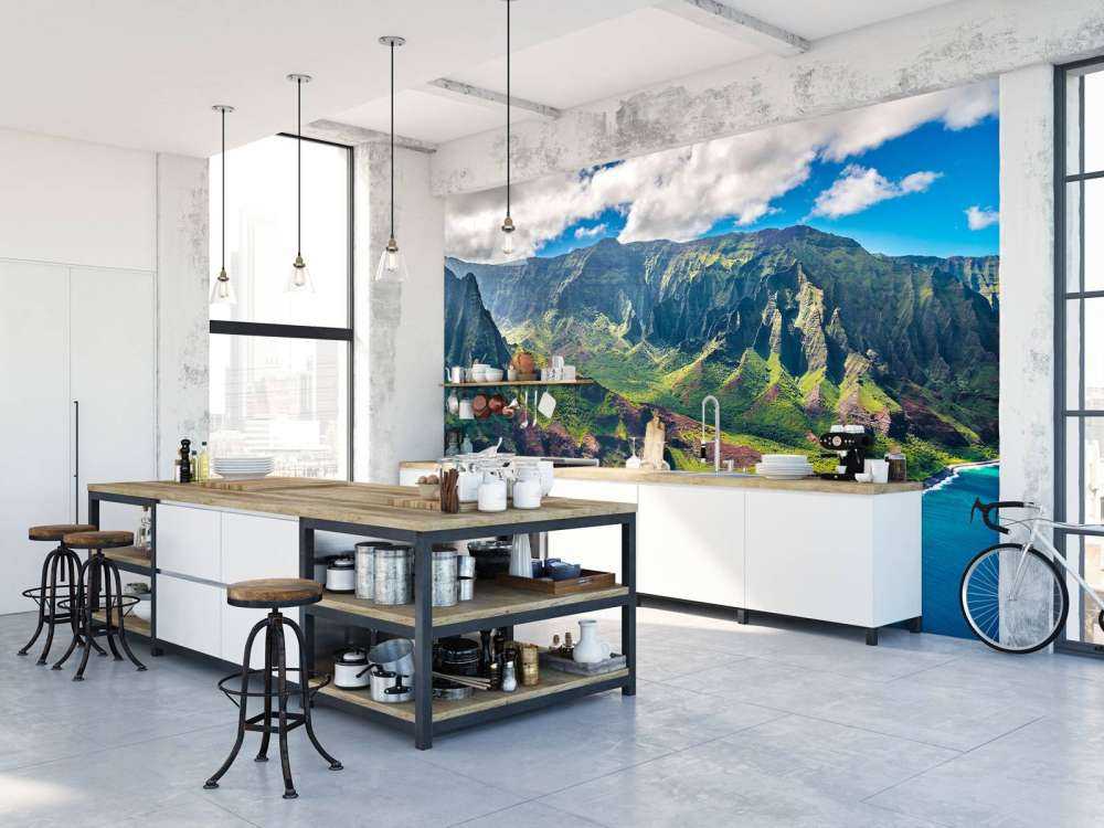 Góry wzdłuż wybrzeża