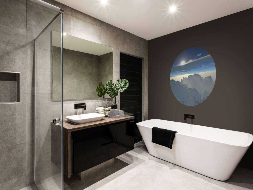 Śnieżne szczyty górskie panorama