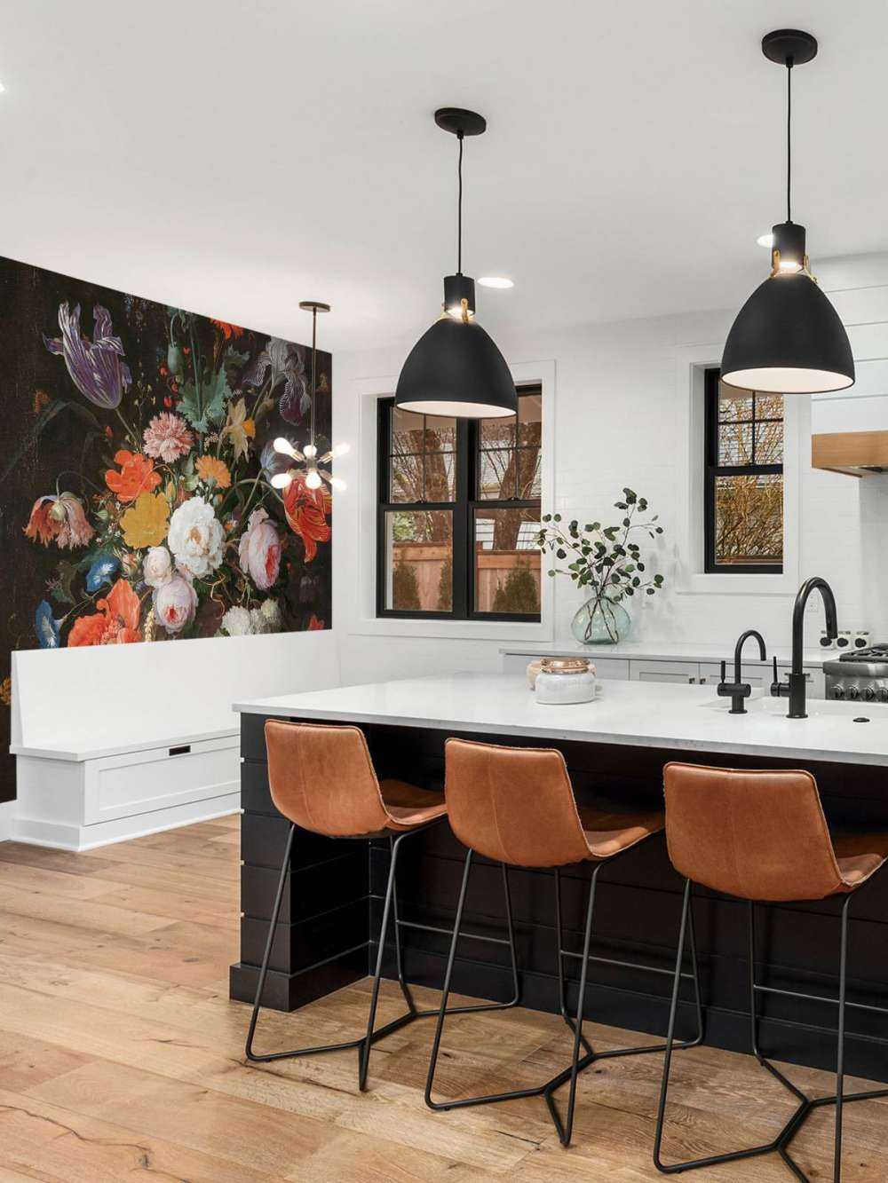 Martwa natura z kwiatami i zegarkiem