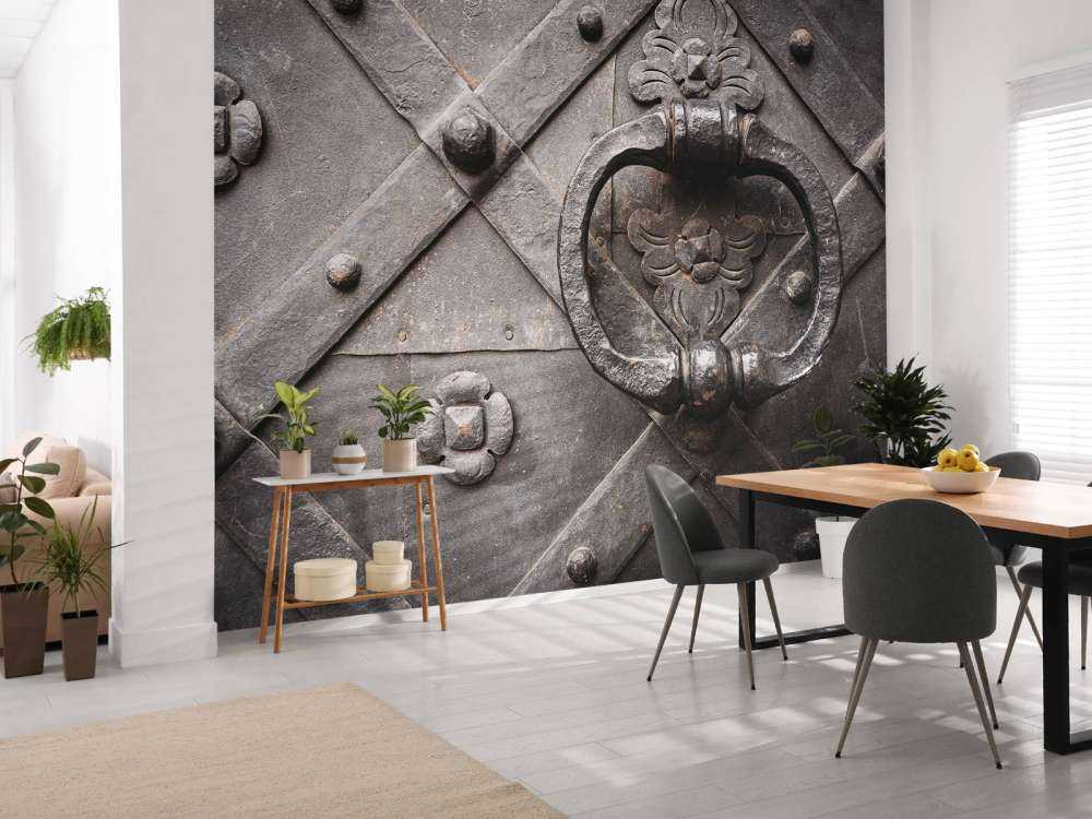 Stare drzwi z dźwignią