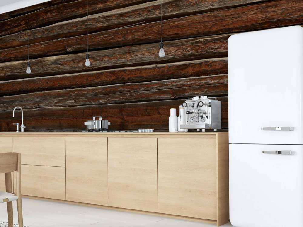 Stare, ciemne drewno