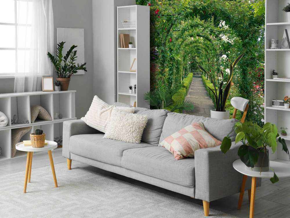 Ścieżka przez ogród różany