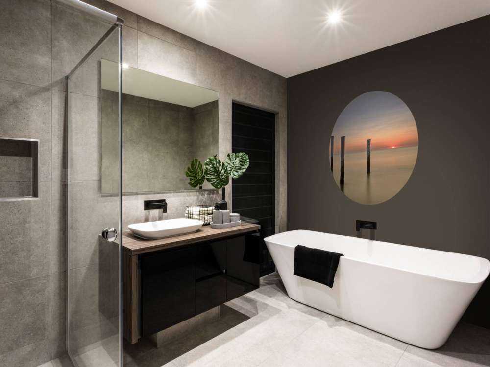 Trzy drewniane słupki