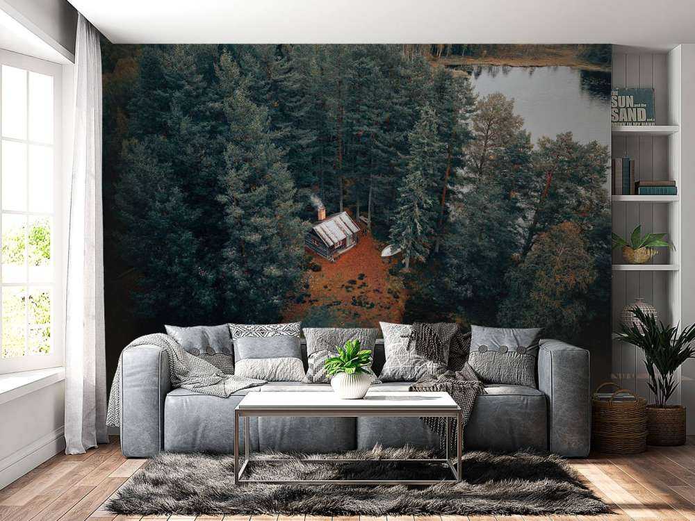 Domek otoczony lasem i jeziorami