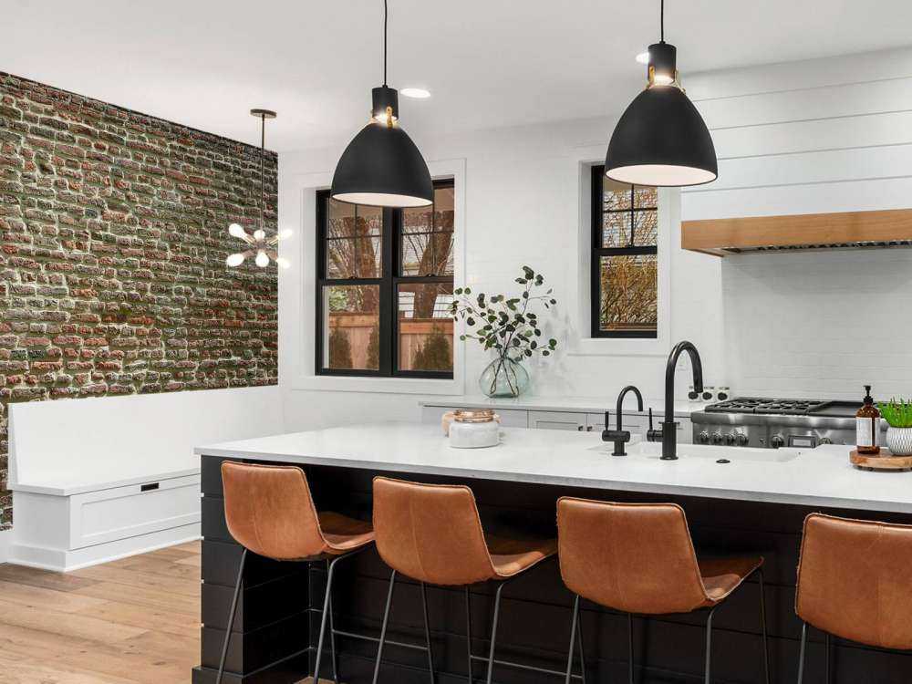 Ściana ze starych cegieł