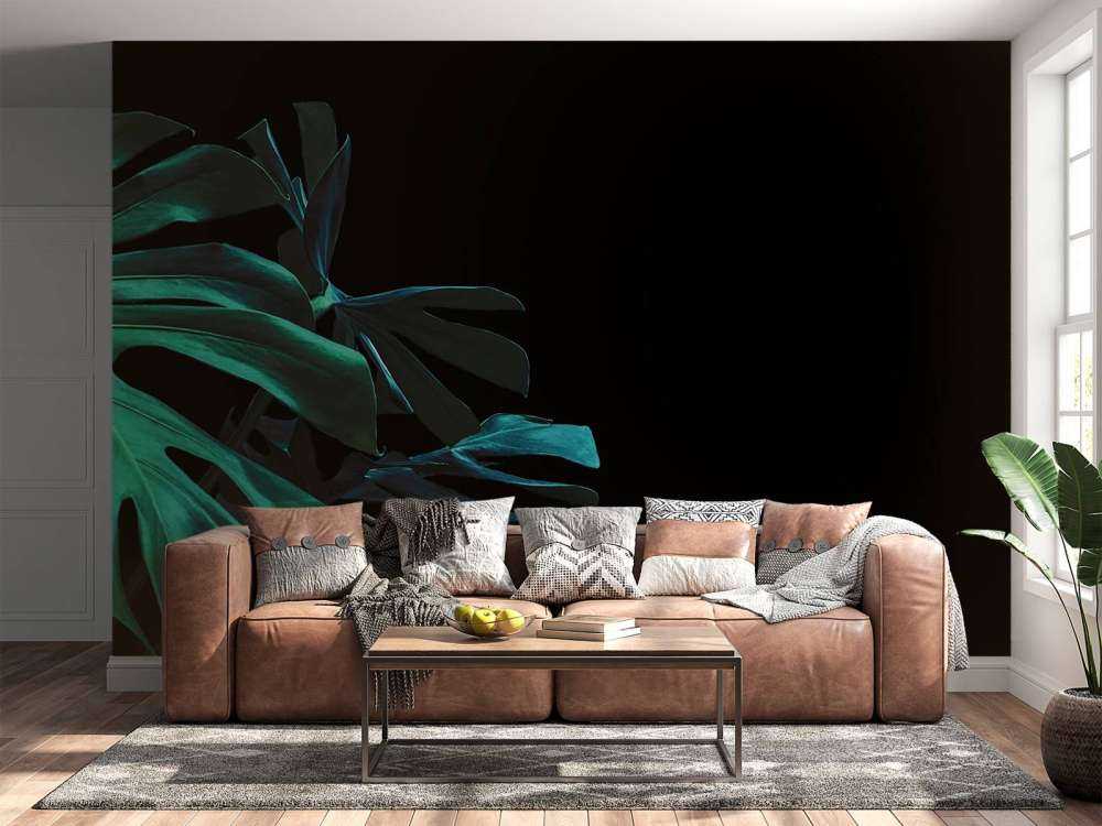 Liście tropikalne na czarnym tle