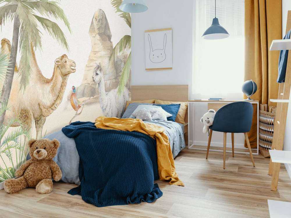 Wielbłąd i alpaka na pustyni