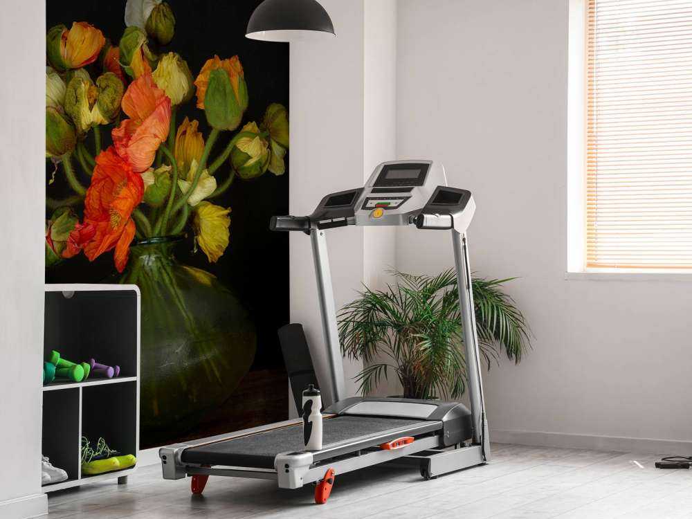 Malowniczy wazon z kwiatami