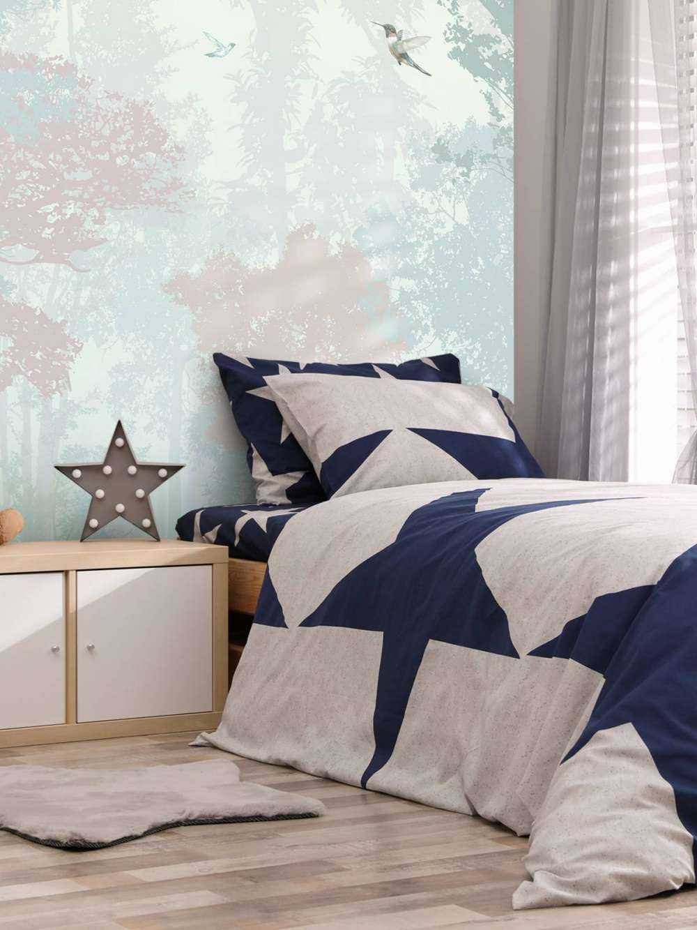 Niebieski i różowy las