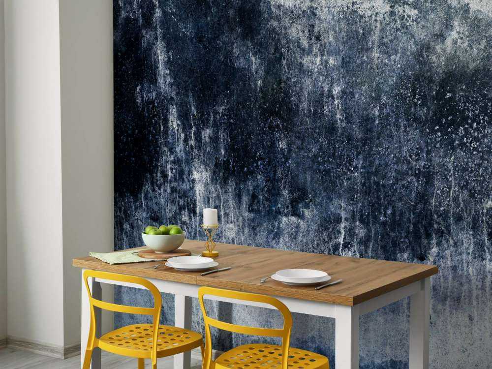 Stara, zwietrzała niebieska ściana