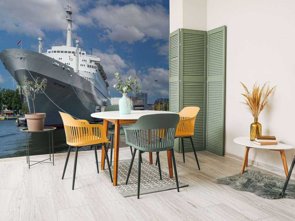 Dawny parowiec SS Rotterdam w kolorze 