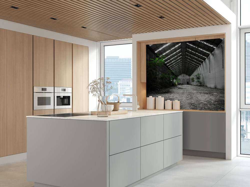 Hala przemysłowa z roślinami