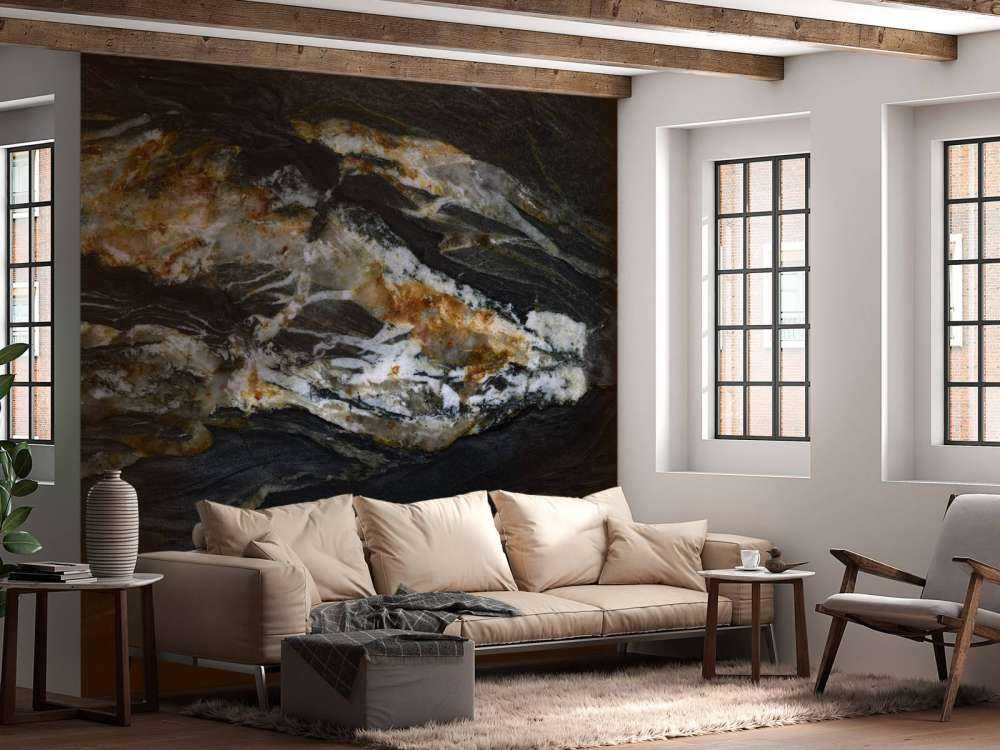 Czarny marmur z płaskorzeźbą