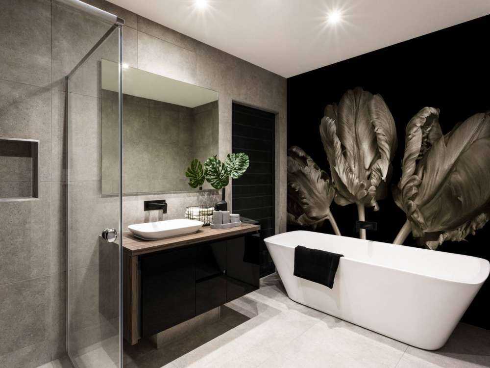 Trzy rokokowe tulipany