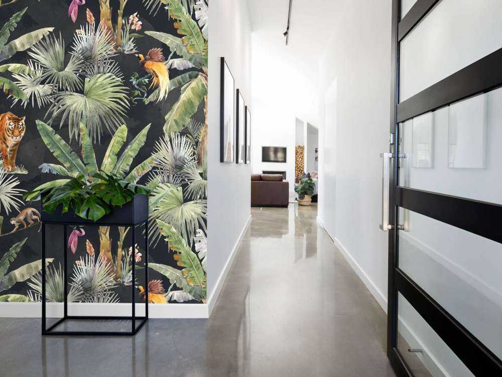 Palmy i zwierzęta z dżungli