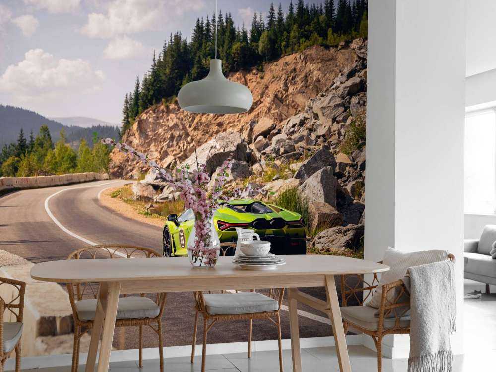 Lamborghini Revuelto w górach